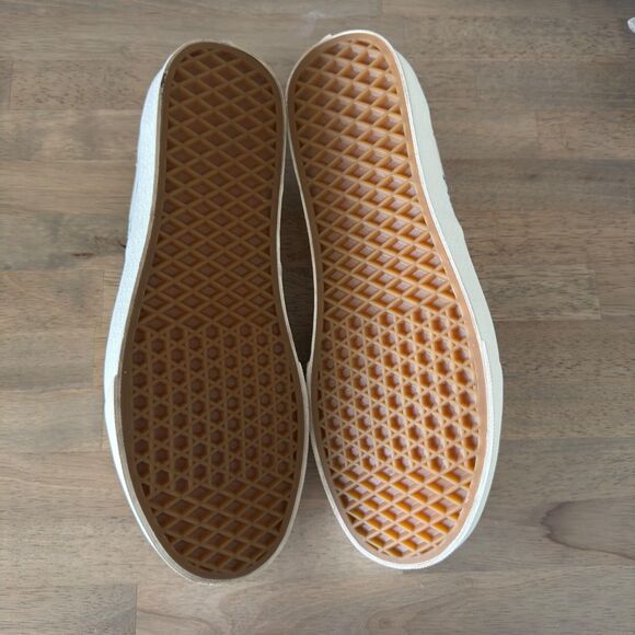 VANS Eco Theory In Our Hands Canvas Sneakers Shoes Mens 10.5 Women's 12 White - Picture 8 of 9